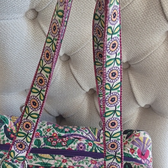 Vera Bradley Large Shoulder Bag / Tote In Viva La Vera Floral Pattern - Picture 9 of 17